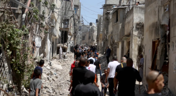 Israel Forces Arrest Over 100 Palestinians and Slam the West Bank With a Sudden Curfew